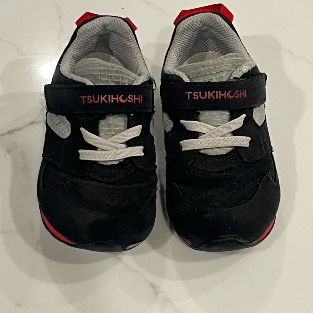 Tsukihoshi Kids Black and Red Shoes
